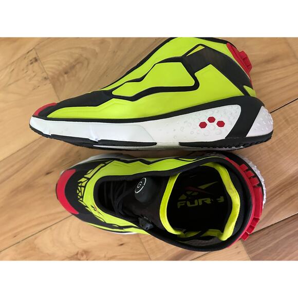 Reebok Fury RARE Black Red Yellow Sneakers Ortholite Soles Size 5 - Picture 7 of 9